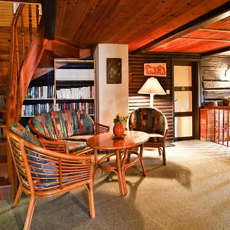 Near Afritzer & Verditz Trails Daire Innere Einode