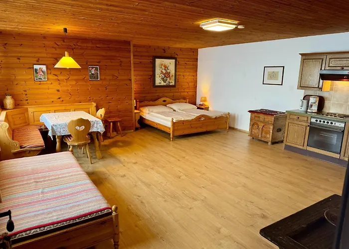 Near Afritzer & Verditz Trails Innere Einode