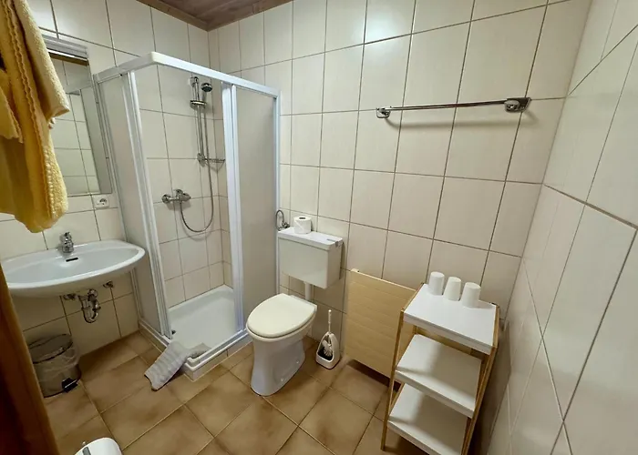 Near Afritzer & Verditz Trails Innere Einode